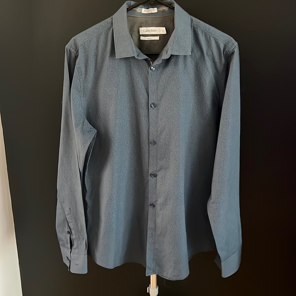 Calvin Klein long sleeve button down mens shirt